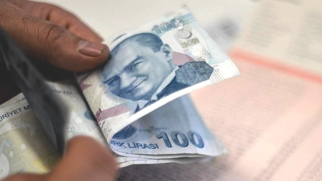 milyonlarin-gozu-2026-zamminda-emekliler-ve-memurlar-icin-maas-senaryolari-belli-oldu-6.jpg