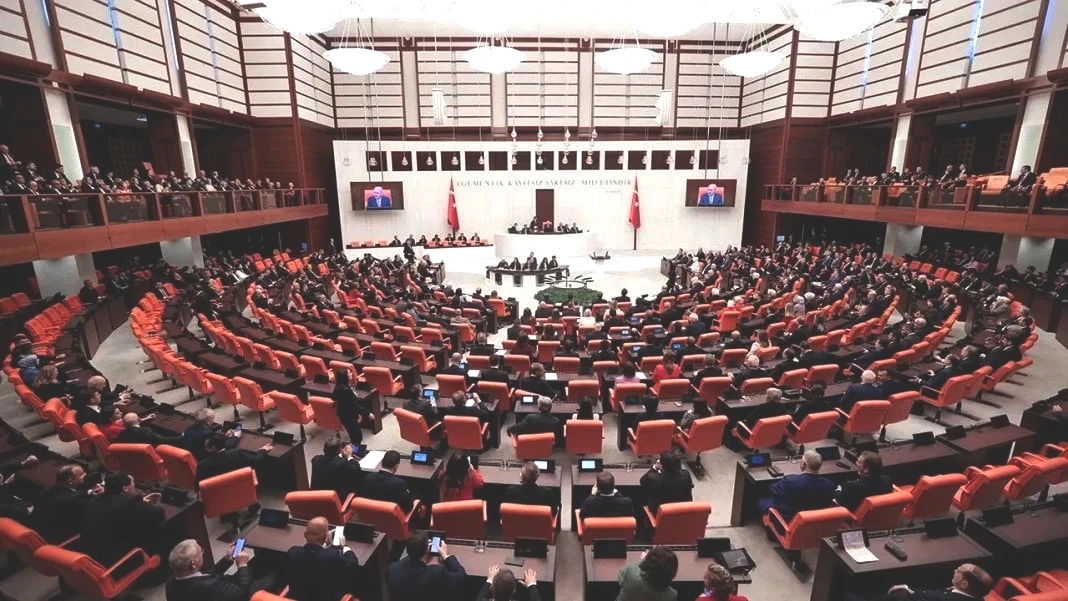 ankara-kulislerinde-ortalik-karisti-baskin-secim-icin-tarih-verildi-1.jpeg